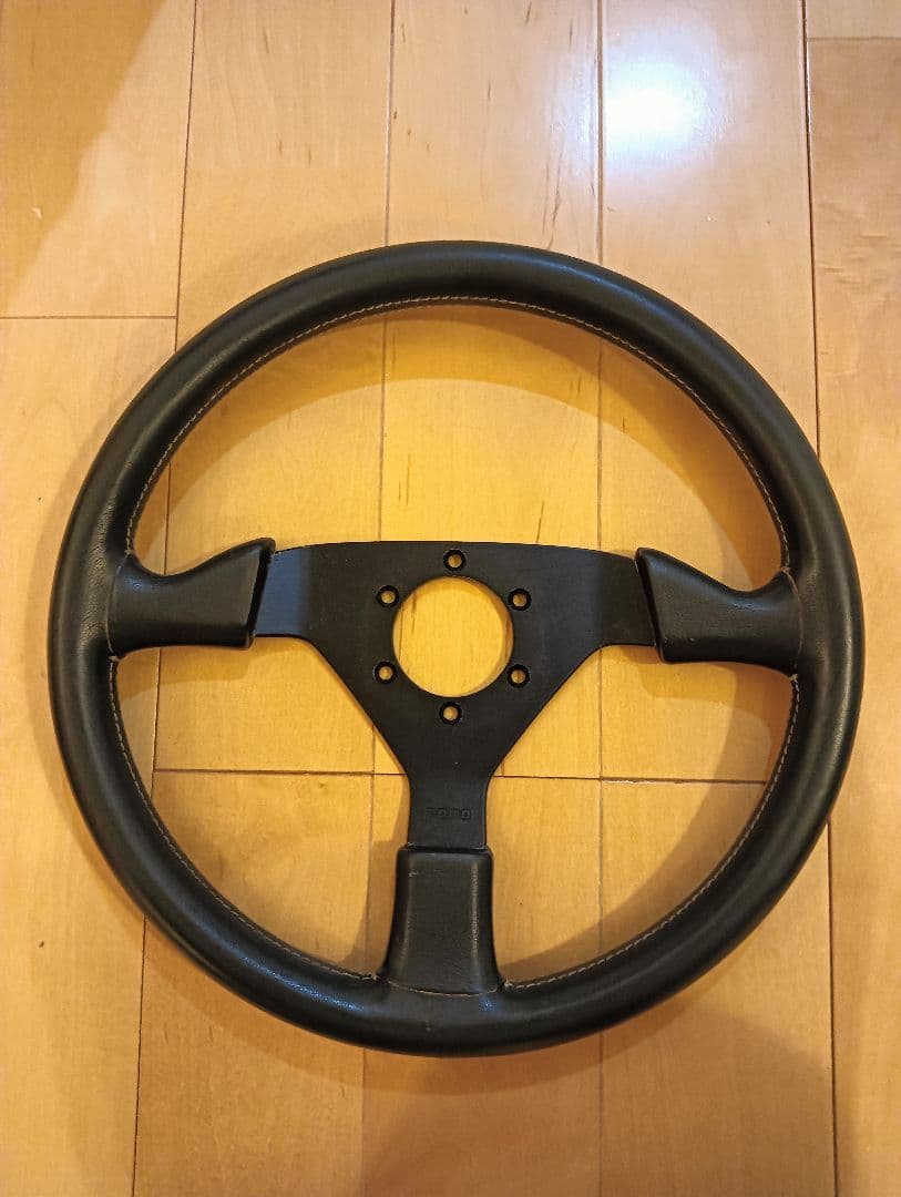 【当時物】MOMO ステアリングホイール COBRA2
