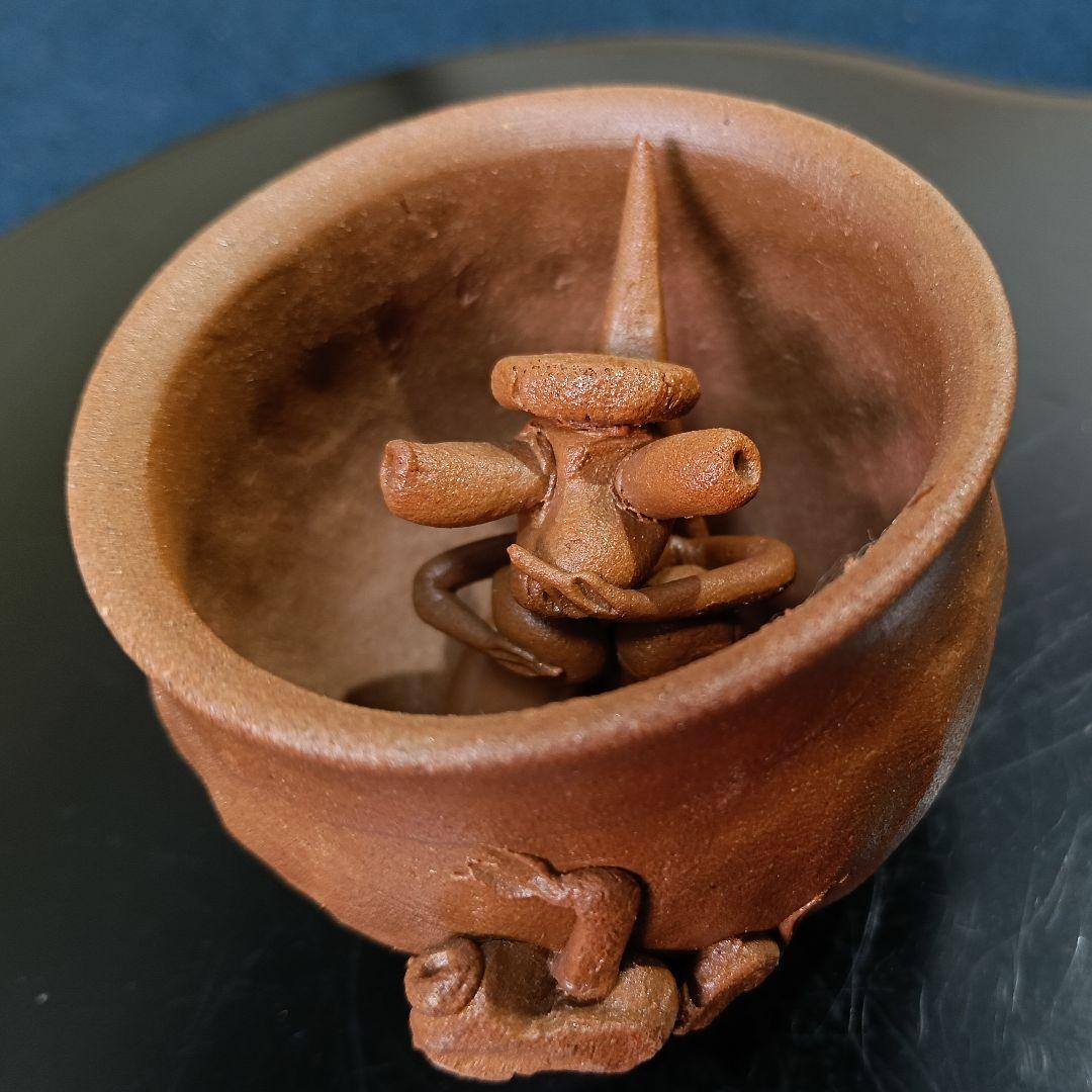 AN55 萬古焼 勝三 ぐい呑 湯呑 浮彫 カニ カッパ カエル 二点 酒器煎茶