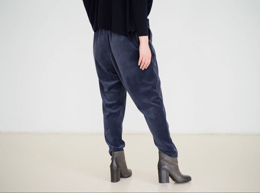 フルーツオブライフ ベロアテーパードパンツ 青鈍色 サイズ2
