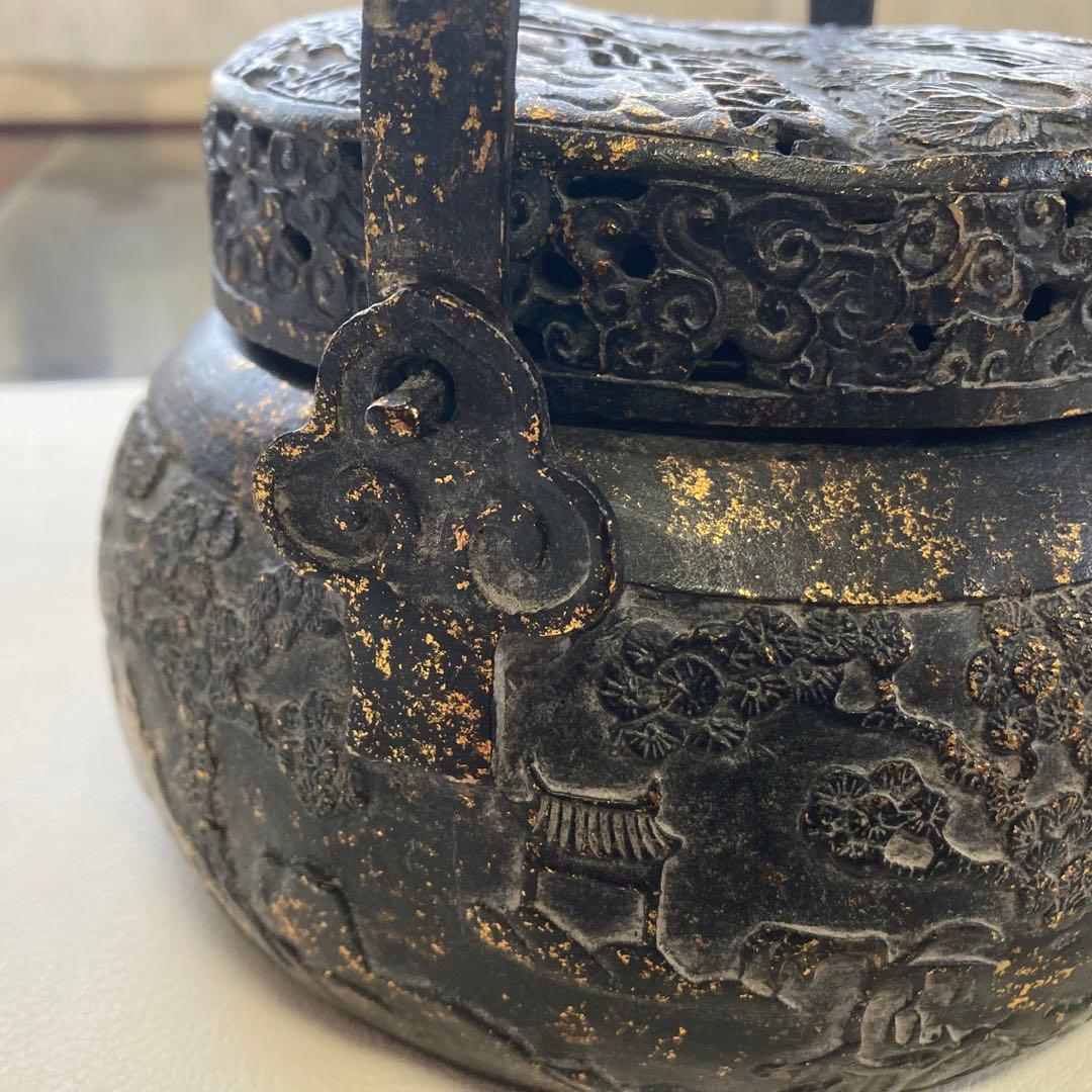 大明宣徳 香炉 手炉 手炙り 火鉢 蓋付き 手提げ 彫刻 透かし 金属 骨董品