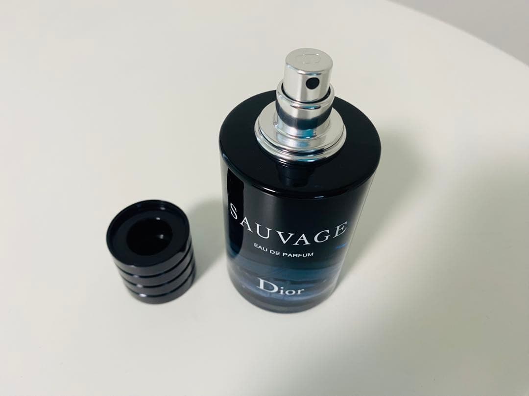 ディオール　ソヴァージュ　オードゥ　パルファン　60ml 箱付き　残量約95%