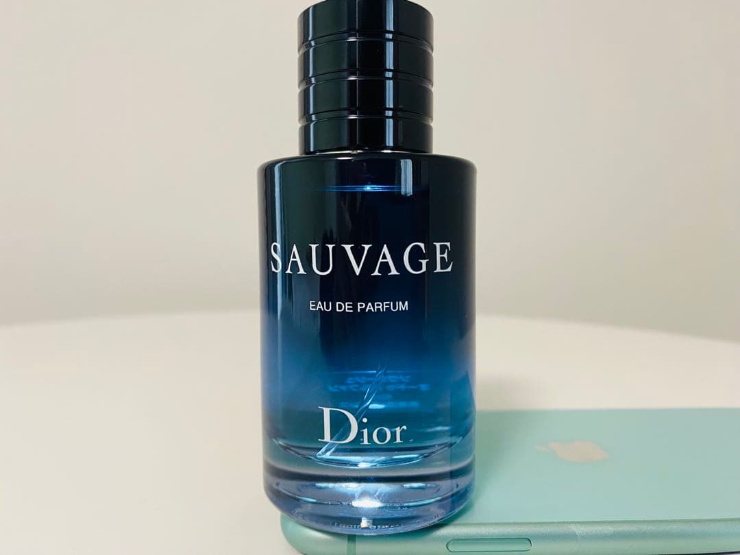 ディオール　ソヴァージュ　オードゥ　パルファン　60ml 箱付き　残量約95%