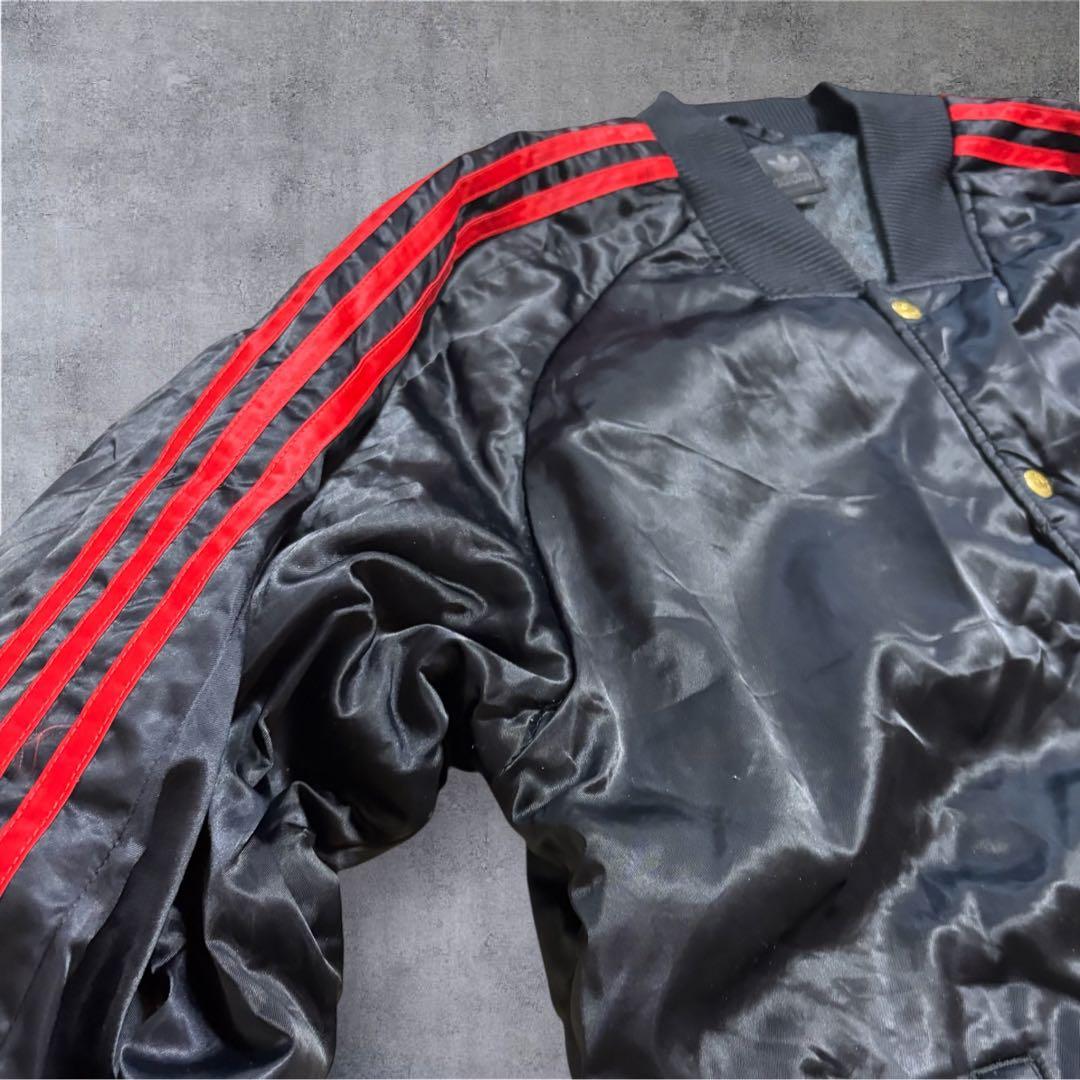 【M41】00s adidas中綿入りボタンスタジャン両面刺繍ブラックゴールド赤