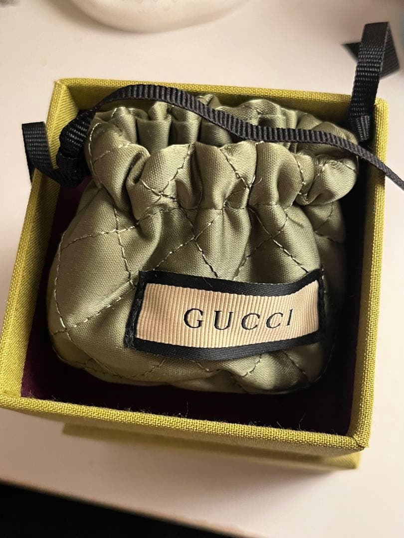 【美品】GUCCI GGロゴ クリスタル ピアス(片耳用)