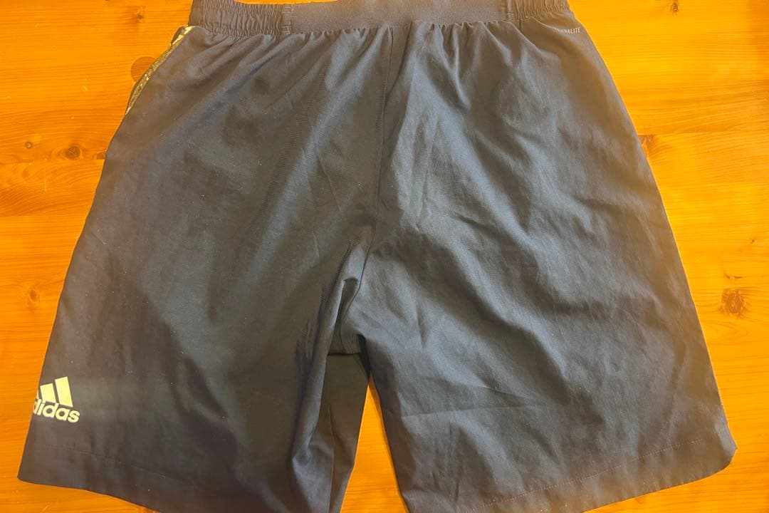 日本代表 adidas トレーニングウェア 上下 Oサイズ　バラ売り不可