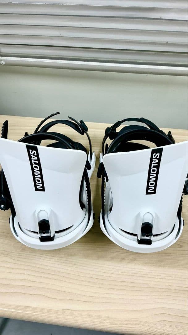 SALOMON RHYTHM スノーボードビンディング ホワイト/ブラック