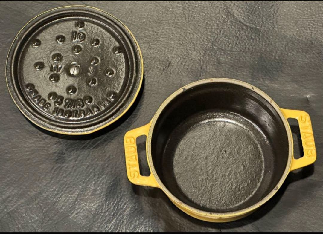 チ*ツ様 【staubストウブ 】ピコ・ココット《10cm》３個とスタンドセット