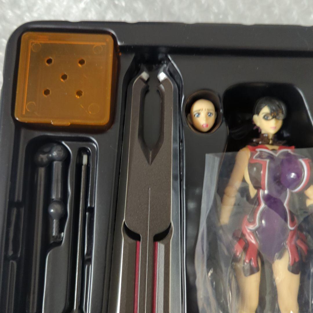 【現状品】リボルテック 武器屋カトレア クイーンズブレイド アクションフィギュア