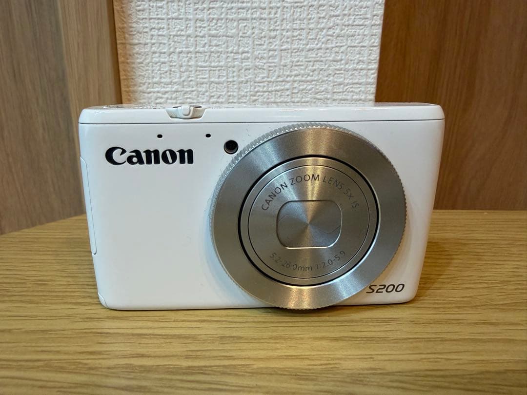 【完動品】Canon PowerShot S200 白　セブンイレブン記念品