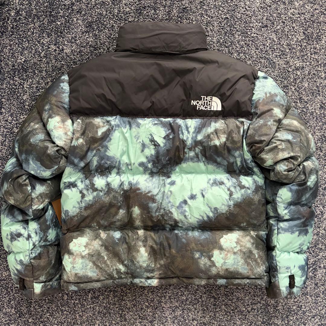 【未使用・タグ付】ノースフェイス　中綿　ダウンジャケット　アウター　総柄　Ｓ