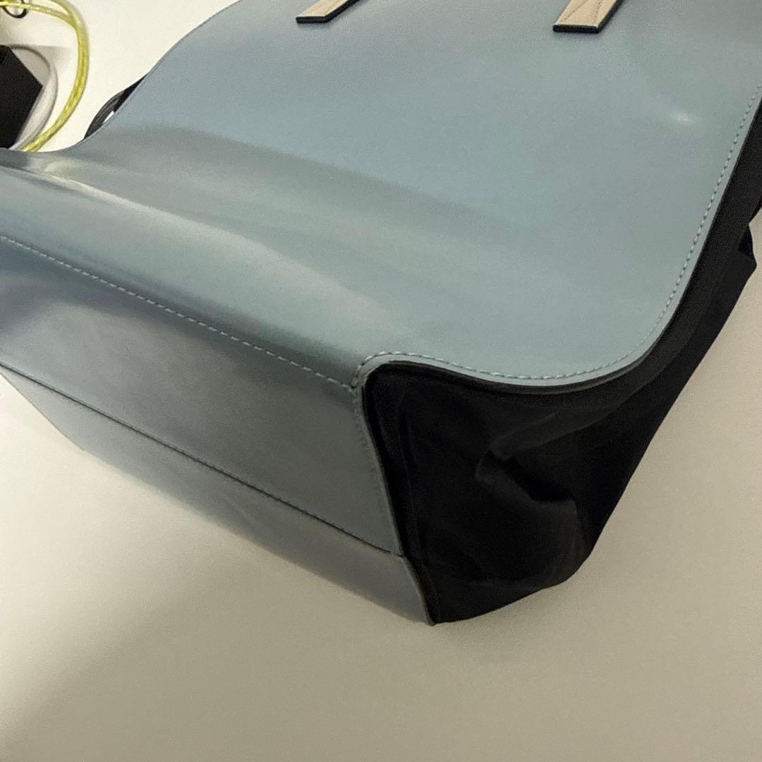 MARNI ライトブルー ブラック ショルダーバッグ