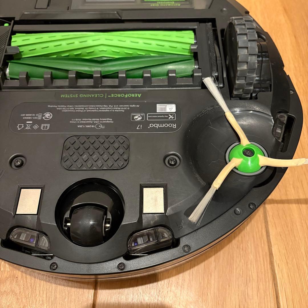 ルンバ i7+ 掃除機