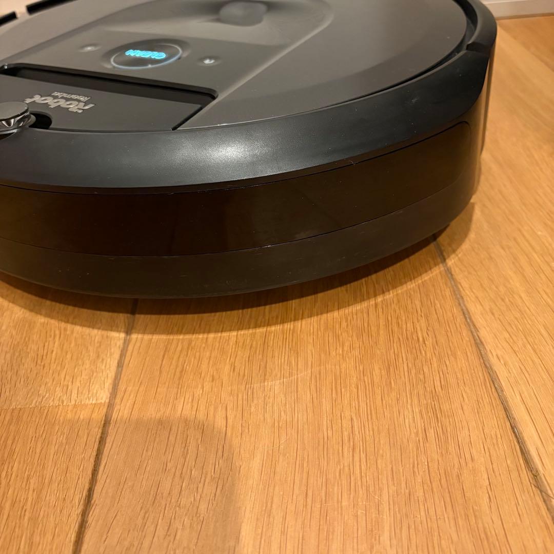 ルンバ i7+ 掃除機