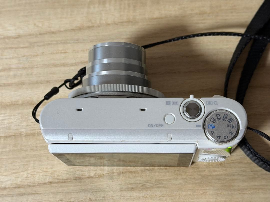 CASIO EXILIM デジタルカメラ ホワイト　値下げ交渉可