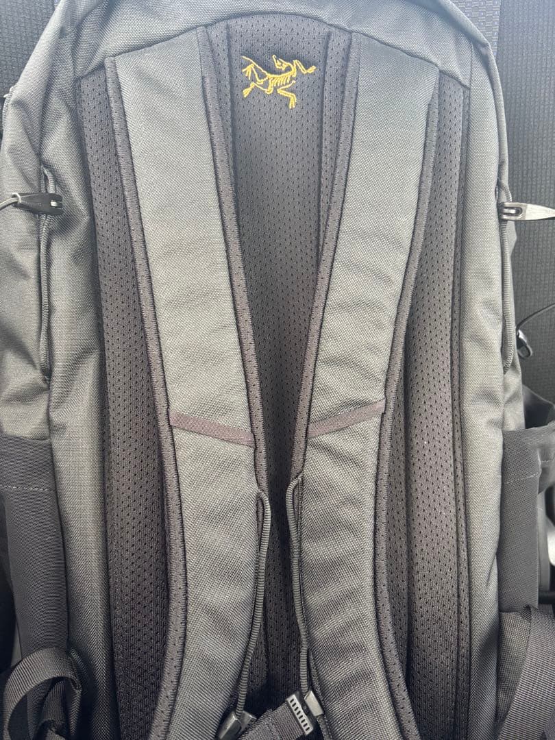 Arc'teryx ブラック バックパック