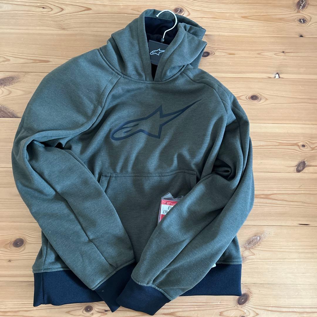 アルパインスターズ パーカー プロテクター入り 色はカーキになります
