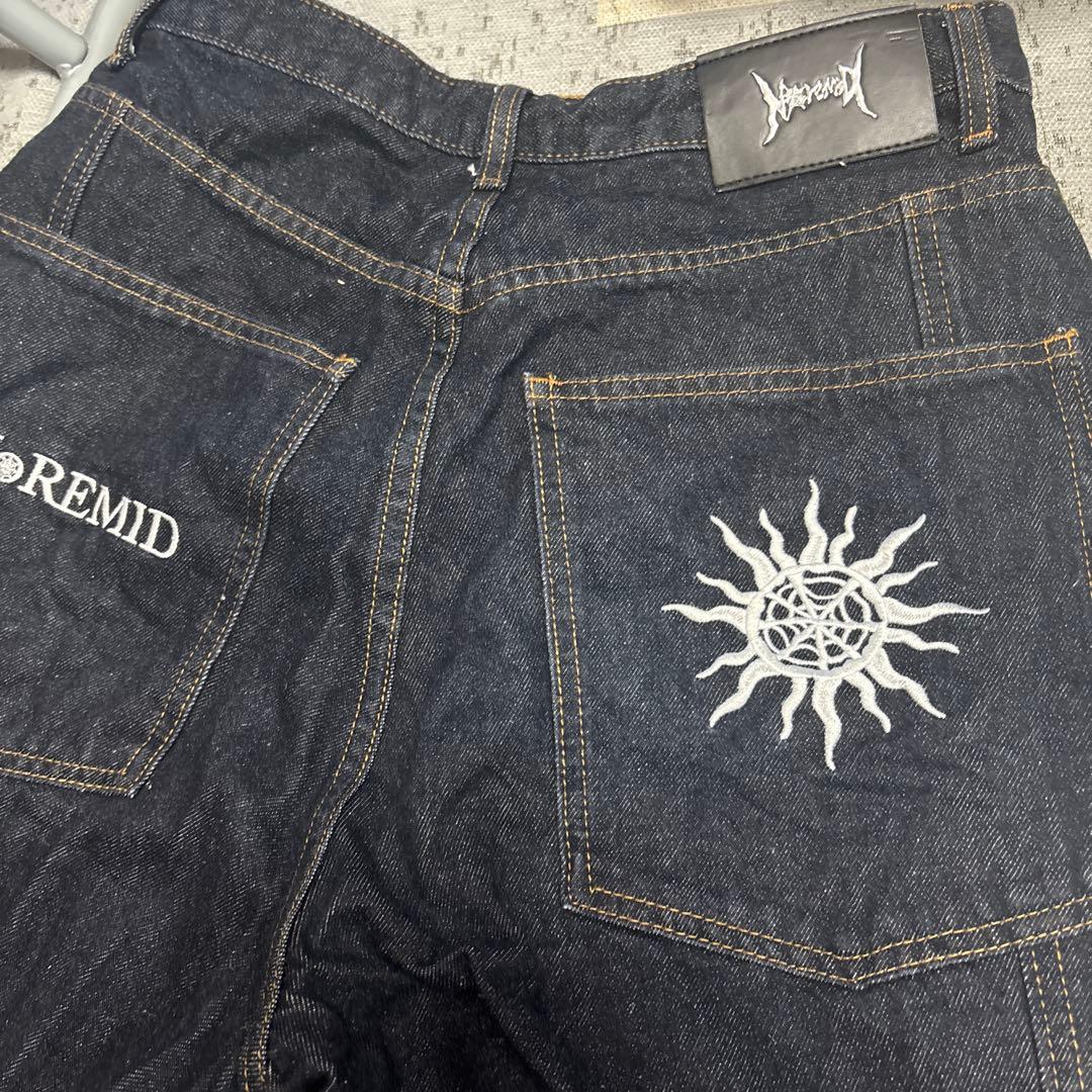 NoREMID 刺繍入りダークデニムワイドパンツ｜noremid ピンク ダーク