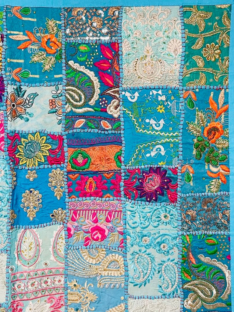 インド ビンテージ サリー パッチワーク タペストリー 刺繍 壁掛け 古布 3