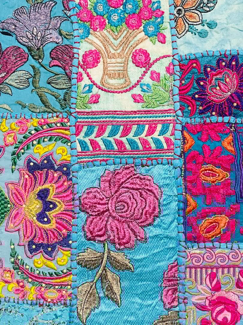 インド ビンテージ サリー パッチワーク タペストリー 刺繍 壁掛け 古布 3