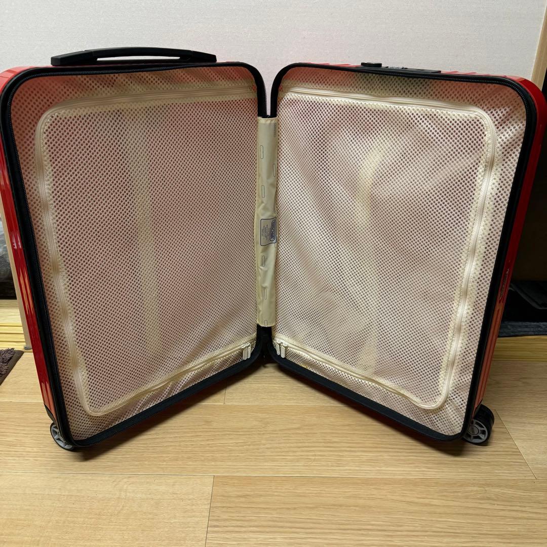 希少！リモワ　サルサエアー　キャビン　4輪　820.52 赤　機内持ち込み可