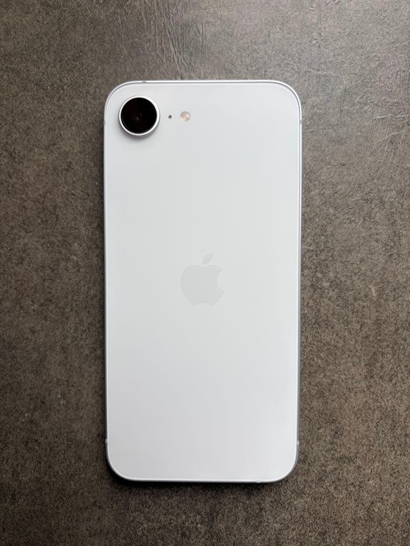 iPhone16e 256GB ホワイトSIMフリー残債なし 美品