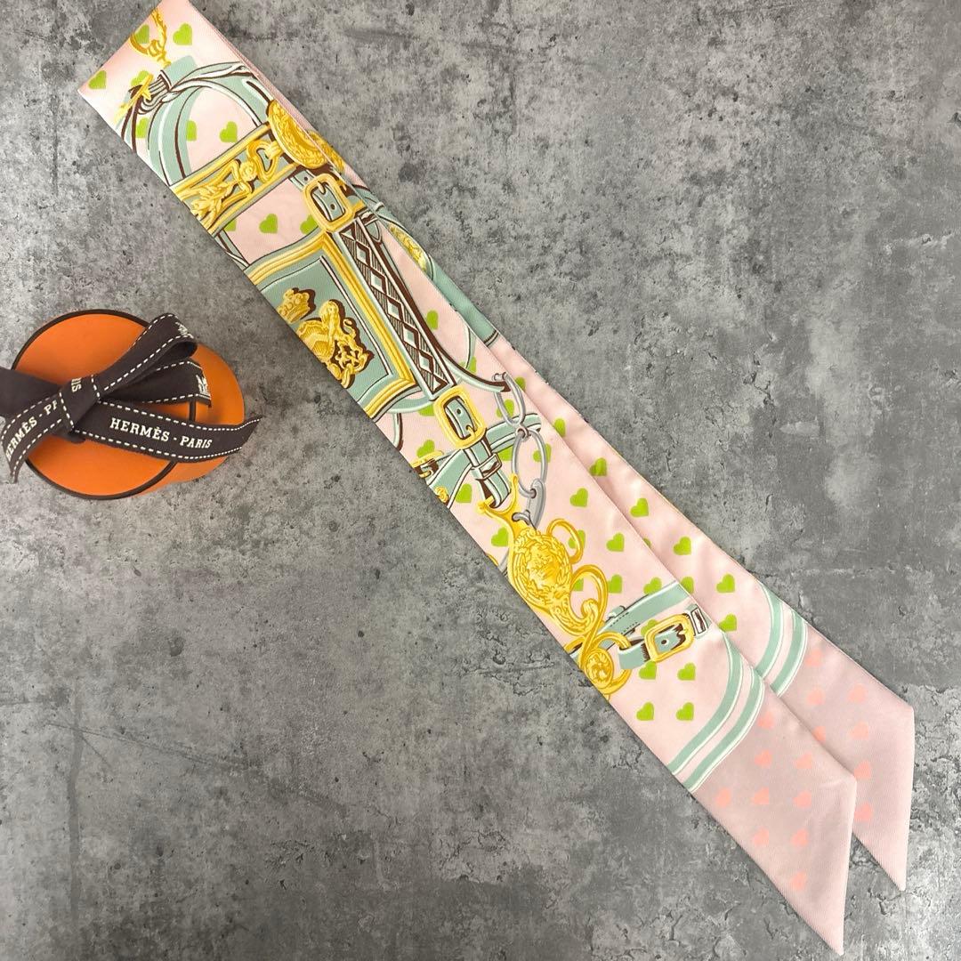 エルメス　ツイリー　ブリッドドゥガラ　ラブ　ハート　ピンク、グリーン