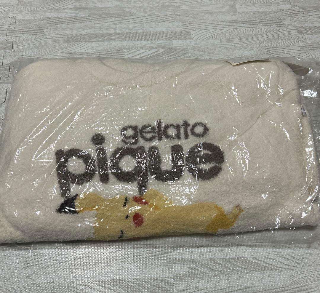 新品未開封　ジェラートピケ　ピカチュウ　ルームウェアセット