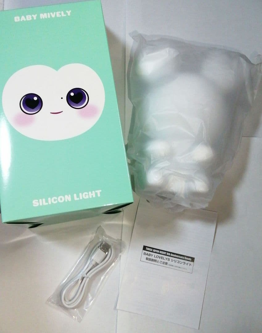 OneMall provides Mercari products: TWICE 8周年 シリコンライト ミナ