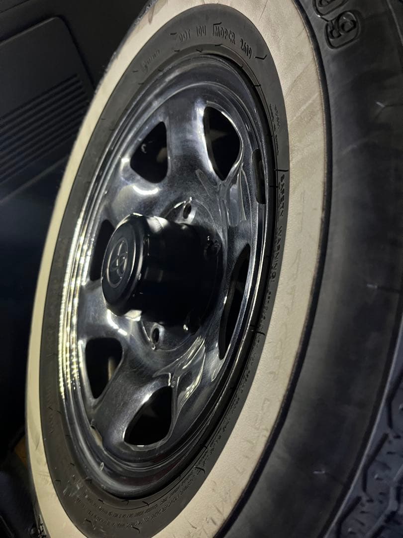 マーモット！ハイラックス　サーフ　純正　メッキスチールホイール