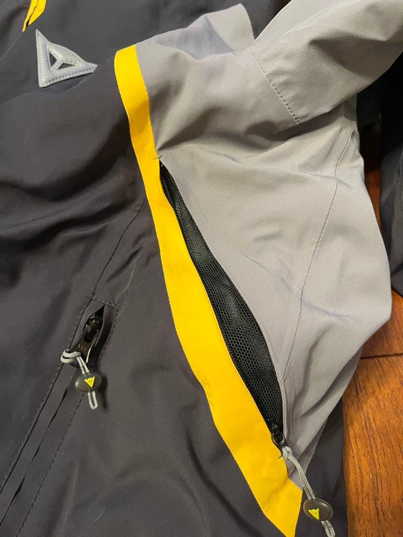 美品！ダイネーゼ スキーウェアー上着 XL(LL)サイズ