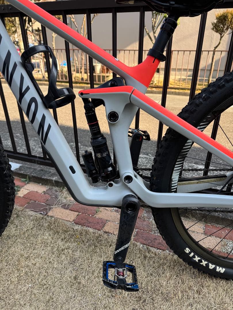 再出品】Canyon MTB Strive CF9.0 サイズS フルサス - メルカリ
