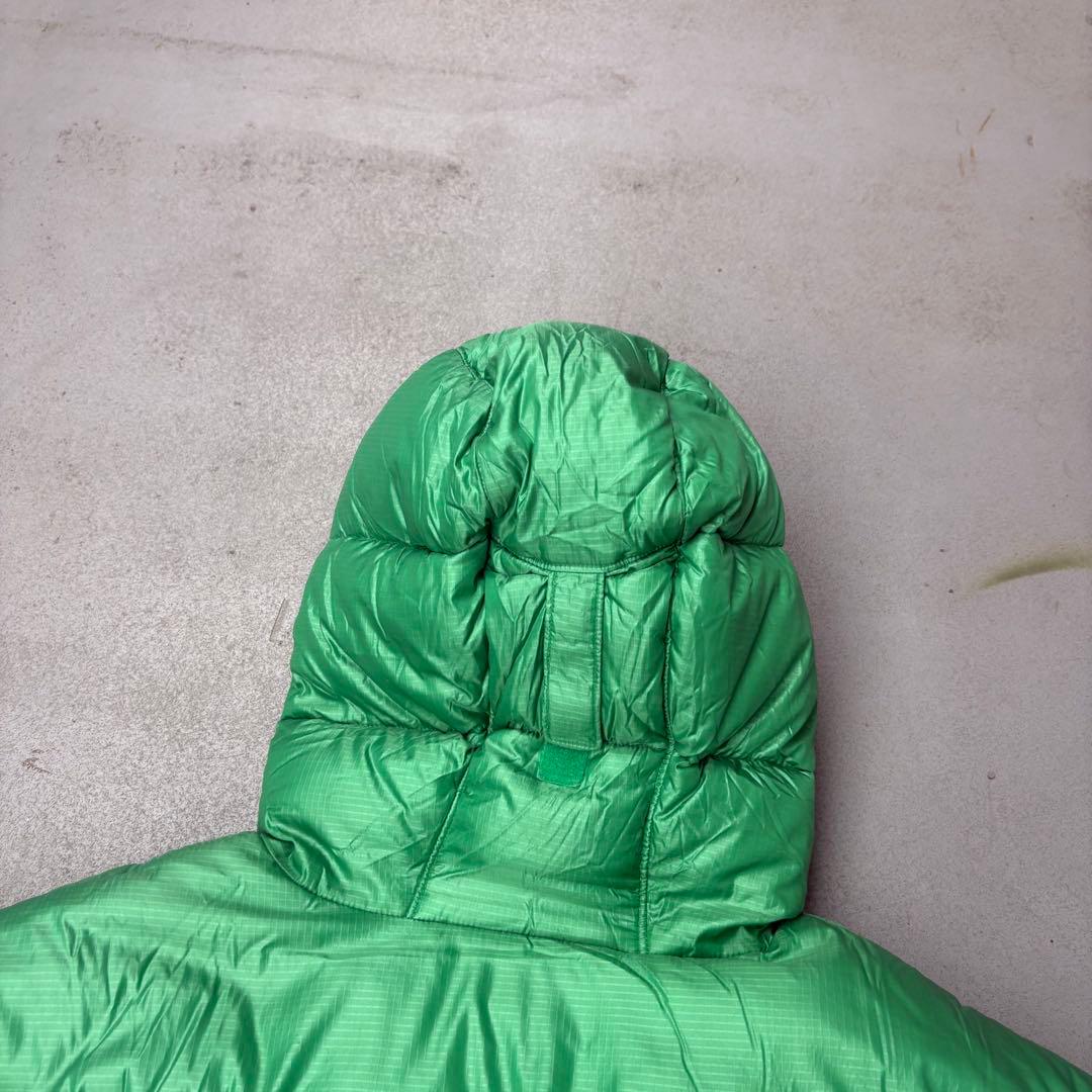 00s Columbia 2tone グリーン　ダウンジャケット　tech ロゴ