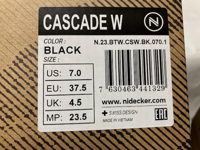 定価￥47300 半額 2024 ナイデッカー CASCADE W 23.5cm