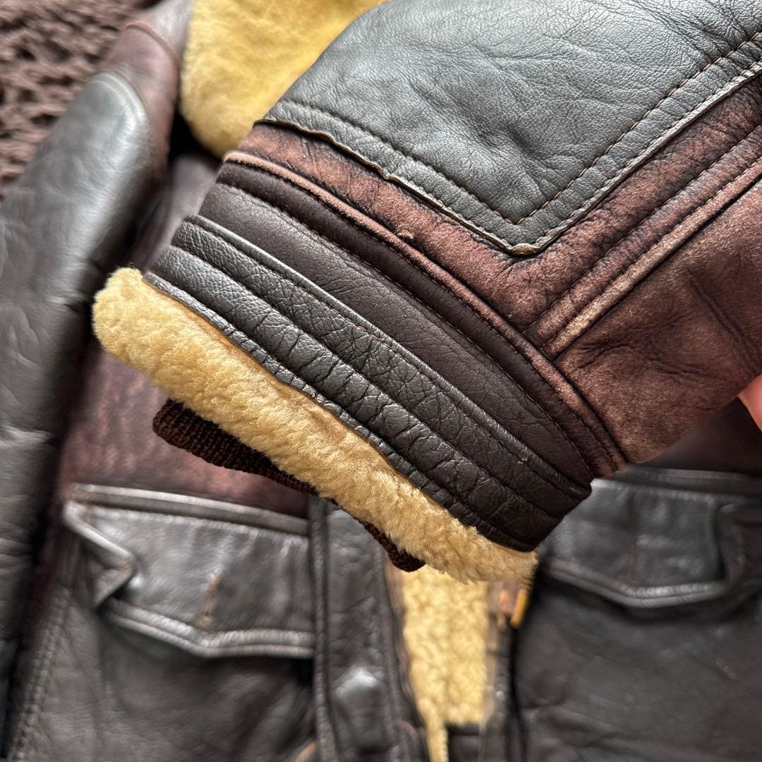 再評価3倍以上価値‼️お宝‼️フライトジャケット米国海軍仕様M445皮の