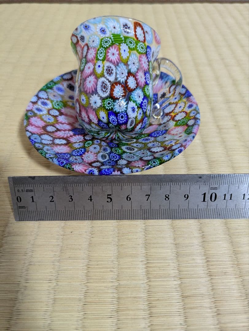 ムラノガラス.ベネチアンガラス ティーカップ .ソーサ、１セットはジャンクです。