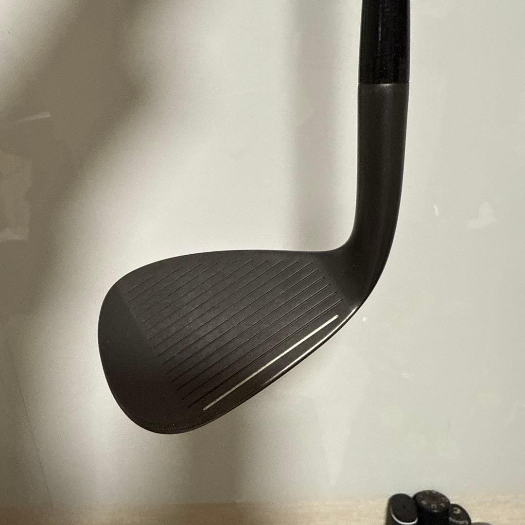 Solus 53度ウェッジ ブラック