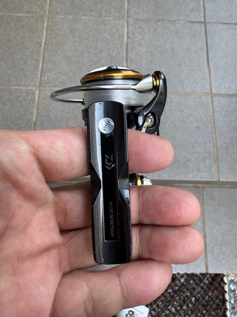 DAIWA 21カルディアFC LT2500S (美品)