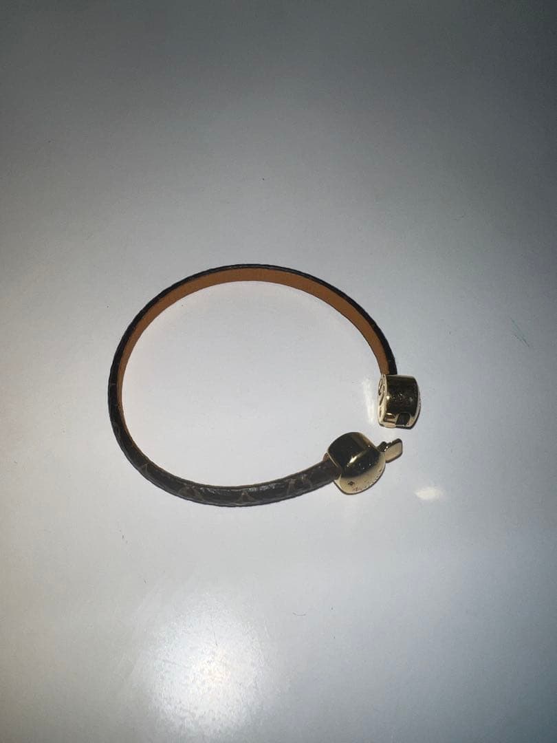 Louis Vuitton ブラウンレザーブレスレット