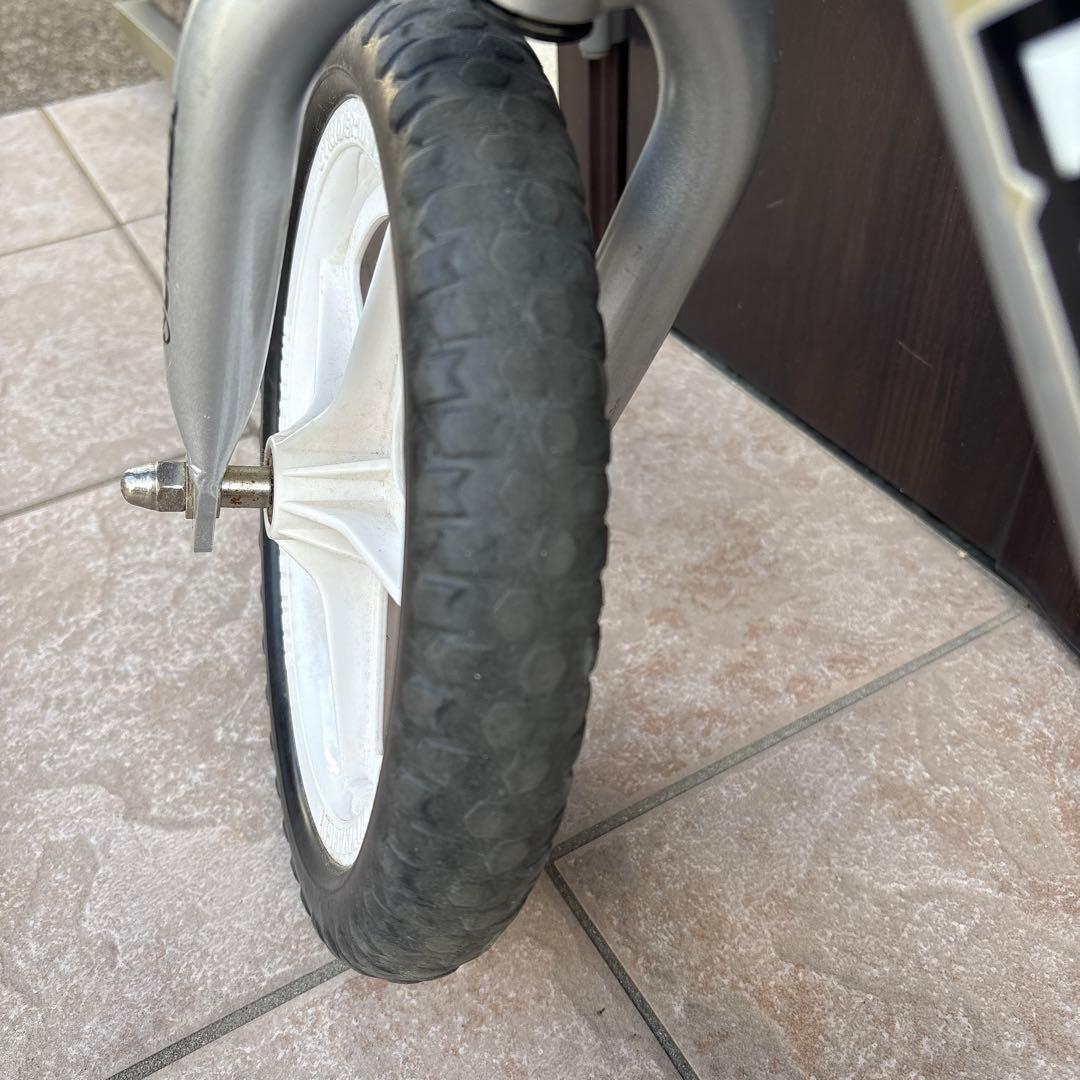 STRIDER バランスバイク シルバー 12インチ