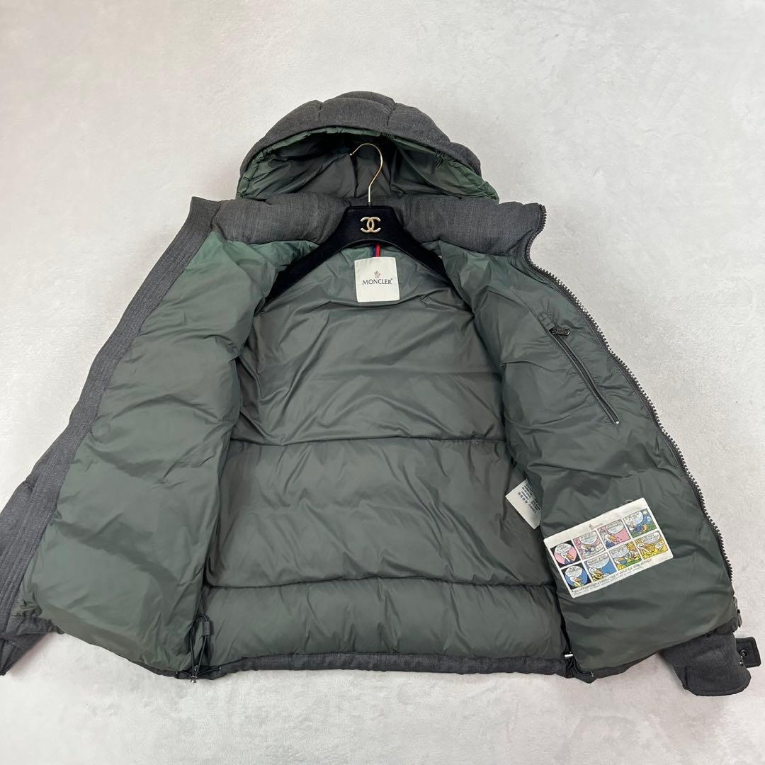 K160 L モンクレール モンジュネーブル ダウンジャケット グレー メンズ