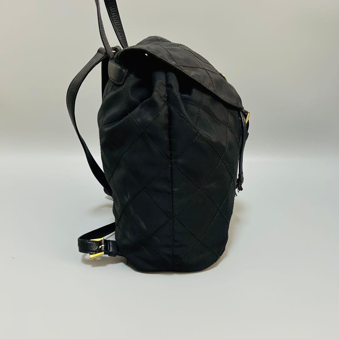 PRADA プラダ キルティング バックパックリュックブラック 三角ロゴ 黒色