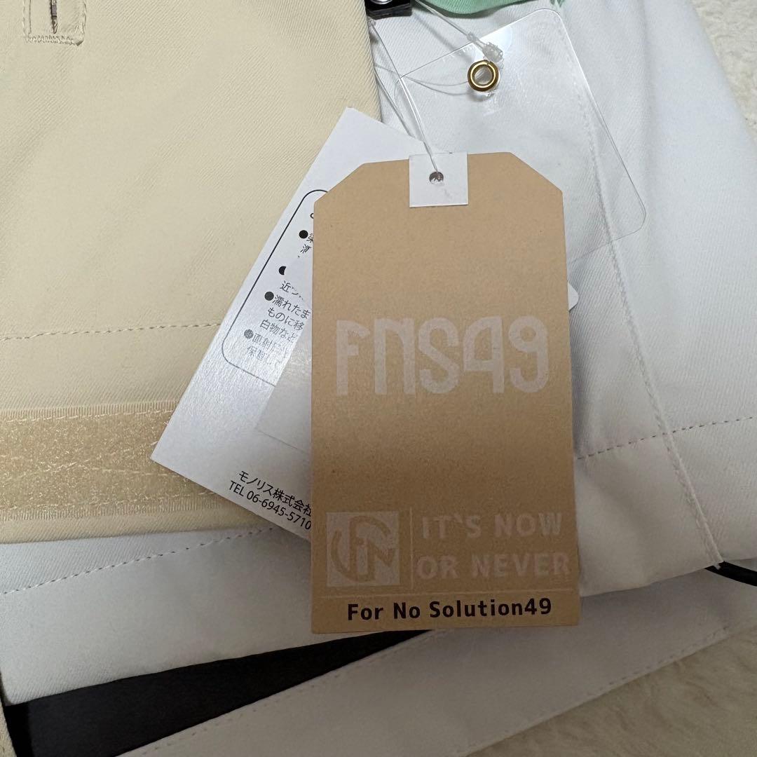 新品 FNS49 スノーボード　ジャケット パンツ FN-2305 上下