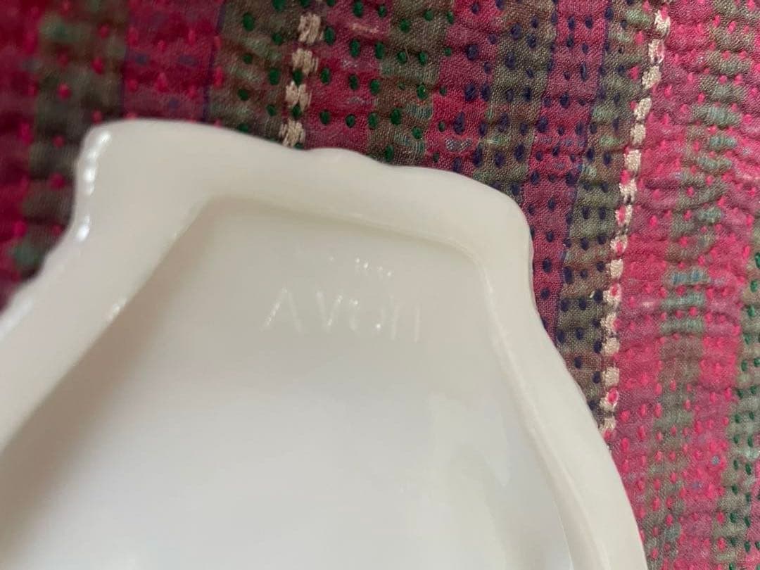 ラスト！エイボン AVON ソープディッシュ トレイ ミルクガラス 灰皿 ハンド