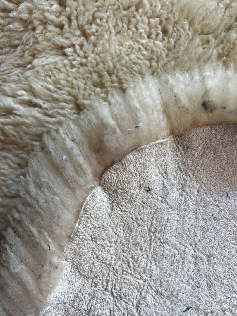 RHC / ロンハーマン　 ムートンラグ 140×71 羊革