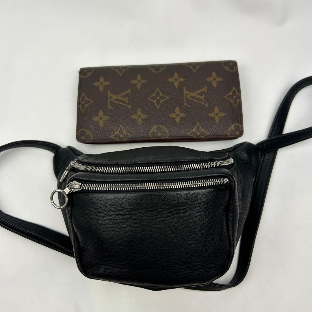 【美品】アエタ　ボディバッグ　ウエストポーチ　S ディアスキン　レザー　ブラック