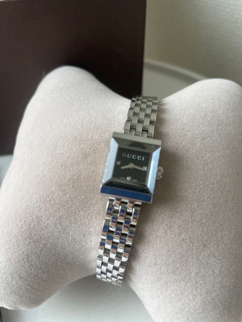 GUCCI 時計 3Pダイヤ Gフレームコレクションブランド ステンレスシルバー