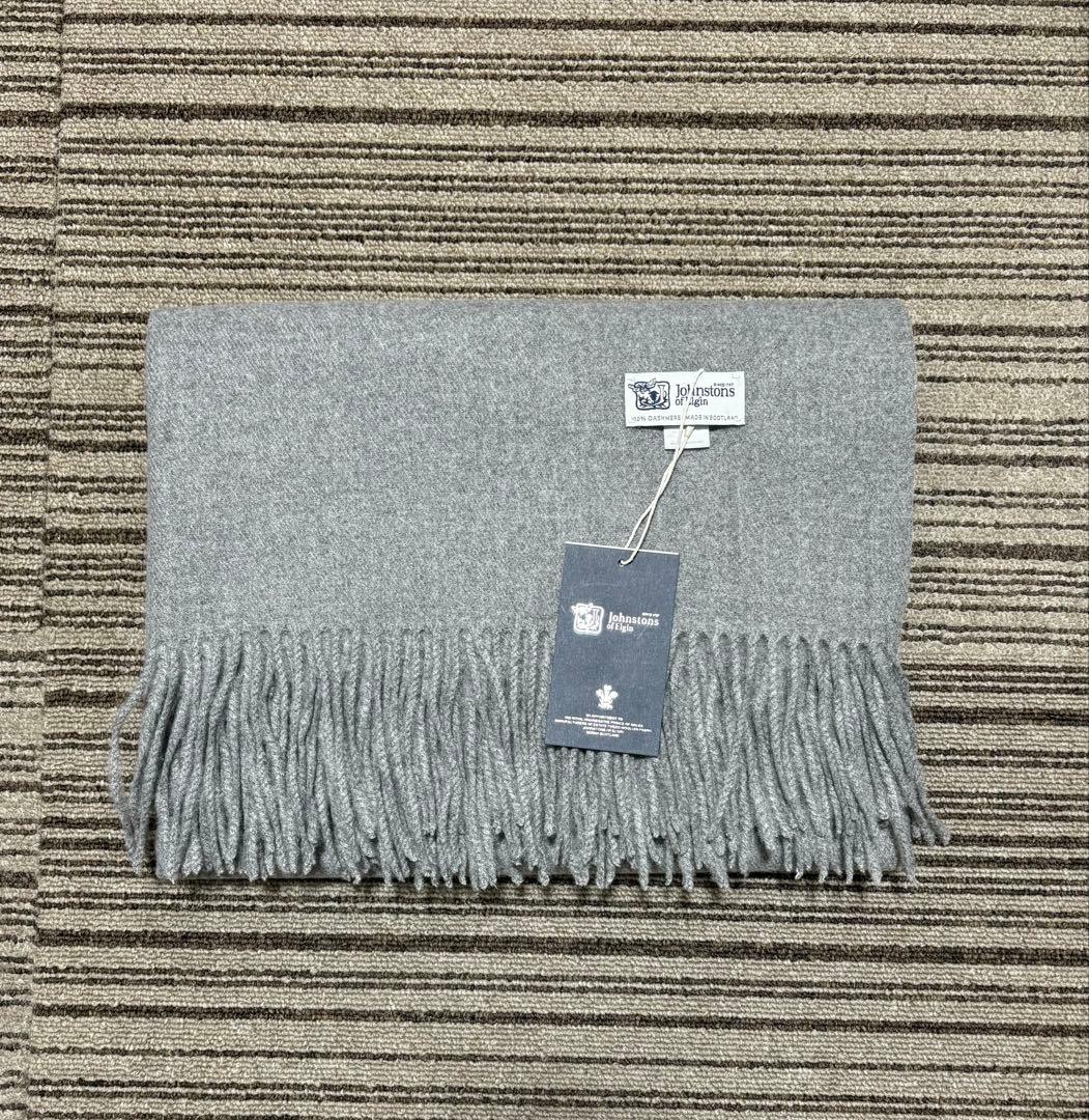 ジョンストンズ 大判 マフラー ストール グレー 未使用 - メルカリ