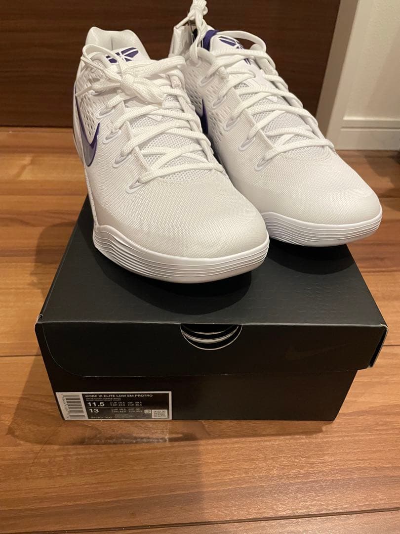 Nike Kobe 9シューズ ホワイト/パープル 29.5cm