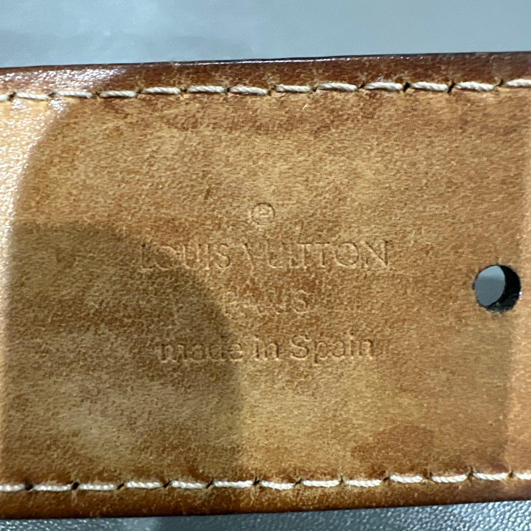 LOUIS VUITTON ブラックレザーベルト　マヒナ