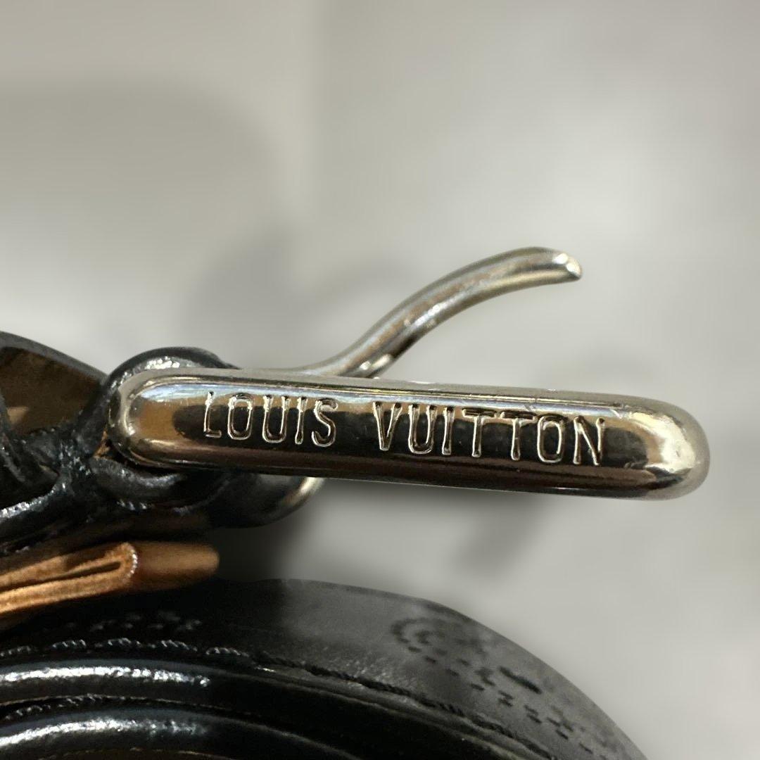 LOUIS VUITTON ブラックレザーベルト　マヒナ